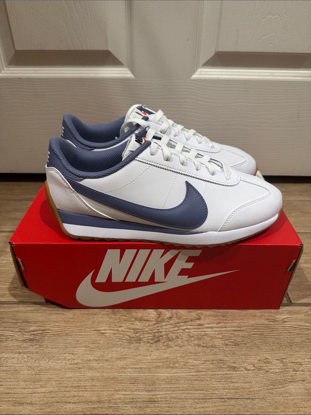 Nike Women Pacific LTR Shoes (Size: 9.5) - Picture 3 of 5